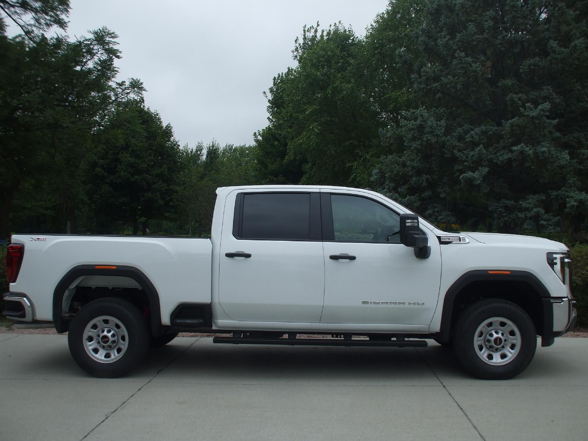 2025 GMC Sierra 2500 HD Pro