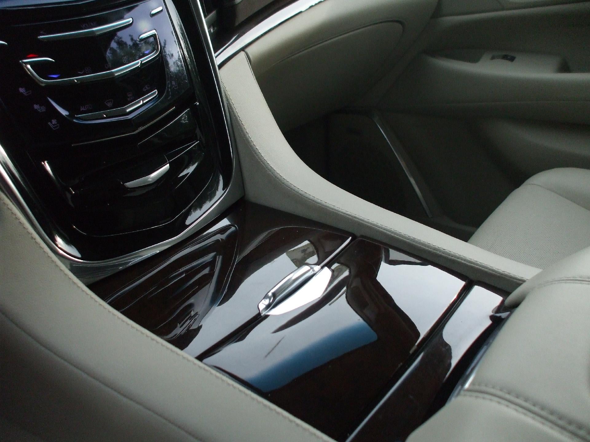 2016 Cadillac Escalade Luxury Collection