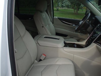 2016 Cadillac Escalade Luxury Collection